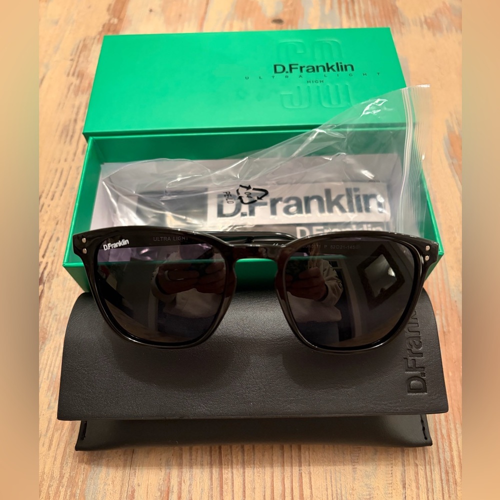 D.Franklin Ultra Light SQ High Black/Black polarized NWT